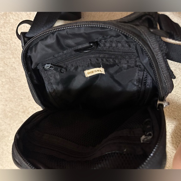 Men’s diesel crossbody bag - Picture 3 of 3